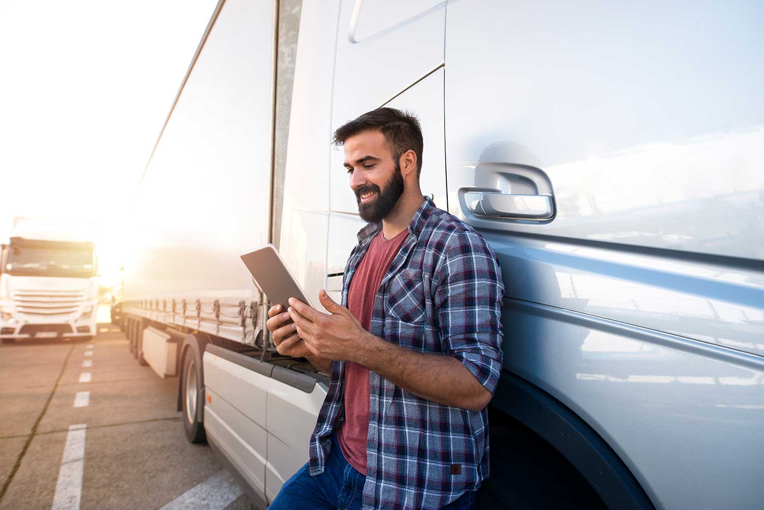 automotive-solutions-HW-background Equipos y soluciones para Vehículos automóvil,router 5g,4g,wi-fi 6,embarcadas